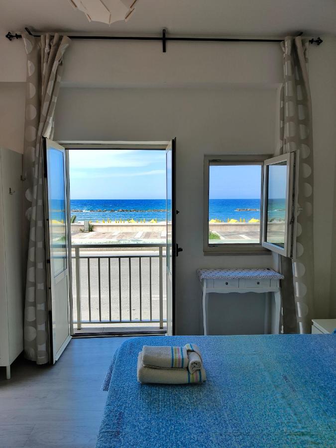 Blue Room Термоли Экстерьер фото
